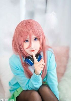 小东西我们三个一起c你_BD国语HD高清在线观看