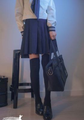 女律师的堕落01经典片在线_BD韩语免费播放